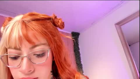 Snapshot of red_velvet____ chatting on November 2025 08:43:01 PM Stefany online show from November 2025 08:43:01 PM