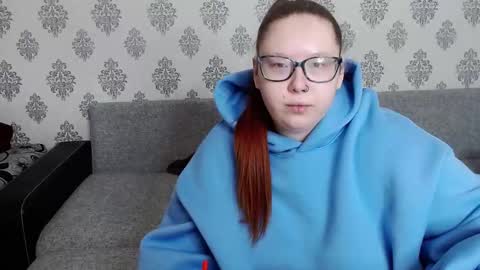 Chloe online show from October 2025 08:03:01 AM