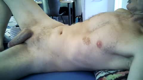 reddarkevil3337 online show from July 2026 07:15:02 AM