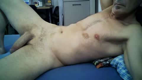reddarkevil3337 online show from July 2026 06:36:01 PM