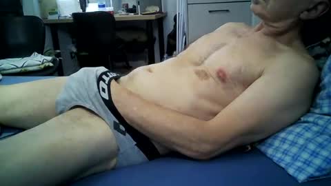 reddarkevil3337 online show from July 2026 08:00:01 PM