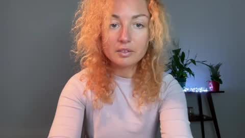 reddgirll online show from March 2025 07:17:02 PM