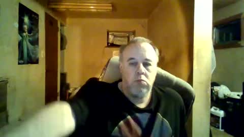 reddragon1195 online show from December 2024 02:57:01 AM