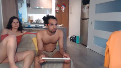 redfloweer online show from December 2024 10:30:01 PM