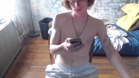 Snapshot of redhead6inch chatting on September 2025 01:00:02 PM RedHead6Inch online show from September 2025 01:00:02 PM