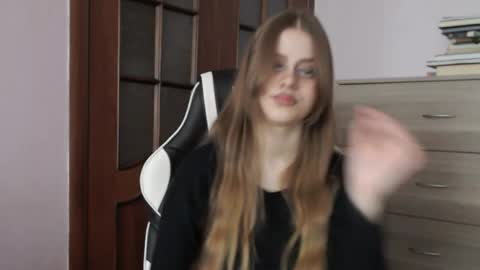 Lily online show from May 2026 02:31:02 AM