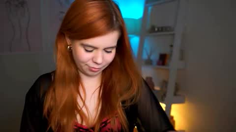 RedHotlinee online show from October 2025 07:42:02 PM