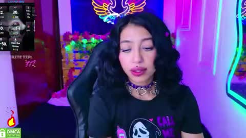 Lili Lopez online show from July 2026 07:38:01 PM