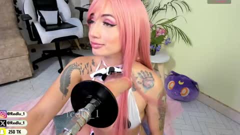 Snapshot of redlu_1 chatting on February 2025 03:42:02 AM Lu Independiet model online show from February 2025 03:42:02 AM