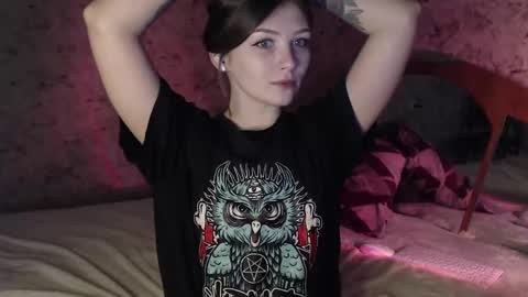 Snapshot of redmoonhead chatting on March 2025 02:12:01 PM Ana online show from March 2025 02:12:01 PM