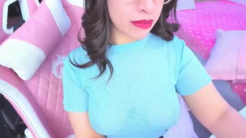 redski77 online show from December 2025 06:41:02 AM