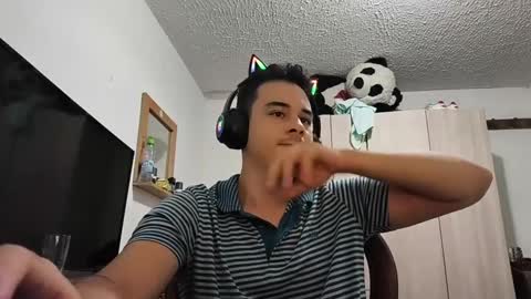 RedsoulReaver online show from September 2025 05:18:01 AM