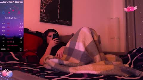 Snapshot of redyari chatting on January 2025 12:55:01 AM Red online show from January 2025 12:55:01 AM