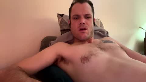 Snapshot of reed_thomas chatting on December 2025 07:06:02 AM Reed Thomas online show from December 2025 07:06:02 AM