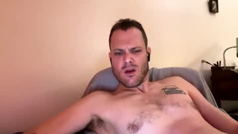 Snapshot of reed_thomas chatting on December 2025 12:07:02 AM Reed Thomas online show from December 2025 12:07:02 AM