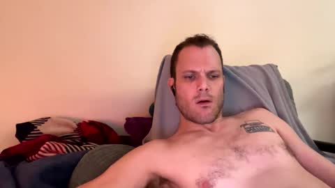 Snapshot of reed_thomas chatting on January 2026 01:44:02 AM Reed Thomas online show from January 2026 01:44:02 AM