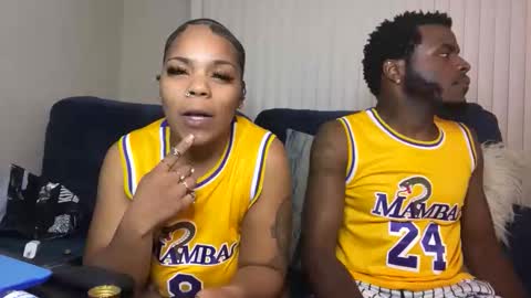 reekanddes online show from November 2025 05:16:02 AM