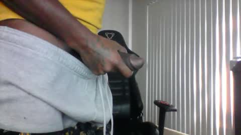 reekanddes online show from November 2025 04:57:02 PM