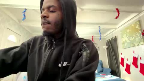 reekanddes online show from December 2025 03:28:02 PM