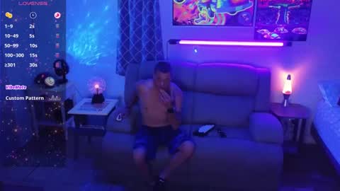 Snapshot of reel_feels_cpl chatting on December 2024 02:31:02 AM Reel Feels Cpl online show from December 2024 02:31:02 AM