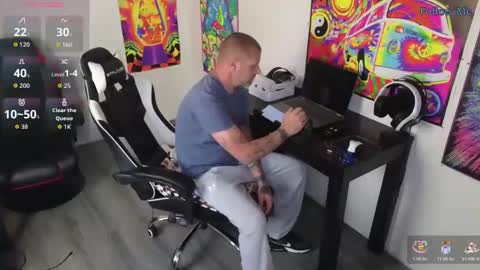 Snapshot of reel_feels_cpl chatting on April 2026 11:43:01 AM Reel Feels Cpl online show from April 2026 11:43:01 AM