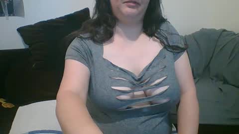 Snapshot of reelfreaky chatting on March 2025 06:04:01 AM shy online show from March 2025 06:04:01 AM