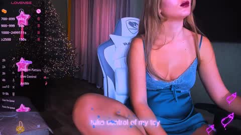 reggieMeow online show from December 2024 05:56:02 AM