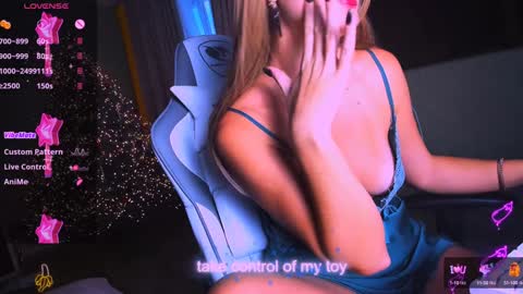 reggieMeow online show from December 2024 02:57:02 AM