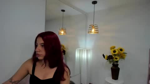 Regina online show from January 2025 07:31:01 PM