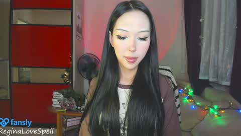  Regina online show from December 2024 01:15:02 AM