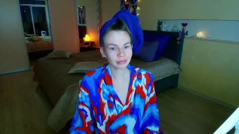 Regina online show from March 2025 03:08:01 AM