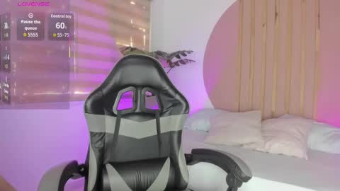 Snapshot of rei_cos chatting on October 2025 12:17:02 PM R E I online show from October 2025 12:17:02 PM