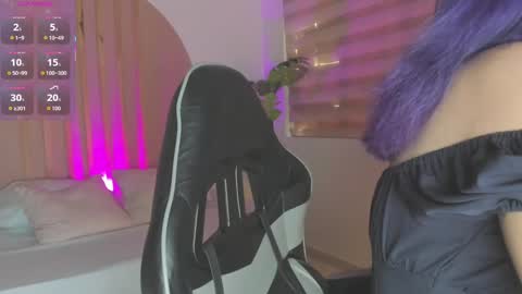 Snapshot of rei_cos chatting on November 2025 12:38:02 PM R E I online show from November 2025 12:38:02 PM