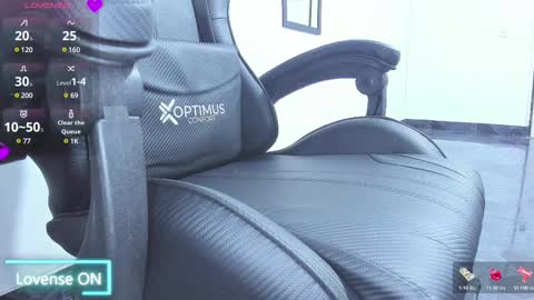 Snapshot of rei_jey chatting on March 2025 07:42:02 AM Reid Green online show from March 2025 07:42:02 AM