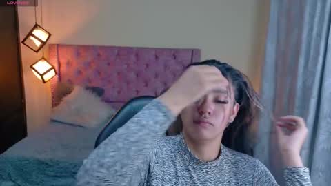 Snapshot of reichell_princess chatting on October 2025 05:21:02 AM reichell princess online show from October 2025 05:21:02 AM