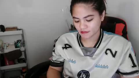 Snapshot of reign2525 chatting on September 2025 01:54:02 PM reign2525 online show from September 2025 01:54:02 PM