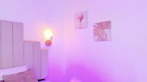 Snapshot of reikaminato chatting on September 2025 12:29:02 PM Reika online show from September 2025 12:29:02 PM