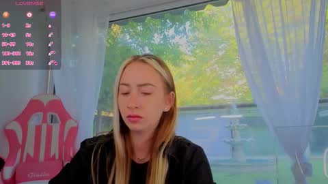 reina cummings online show from September 2025 06:13:01 AM