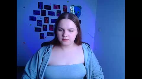 Reina online show from March 2026 06:39:01 AM