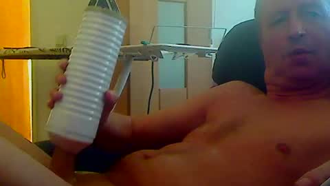 reini7211 online show from February 2025 12:52:02 PM