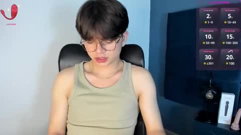 Snapshot of remiblythe chatting on March 2025 08:59:01 PM RemiBlythe online show from March 2025 08:59:01 PM