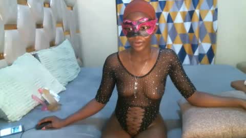 remmyqueen online show from May 2026 10:04:02 PM