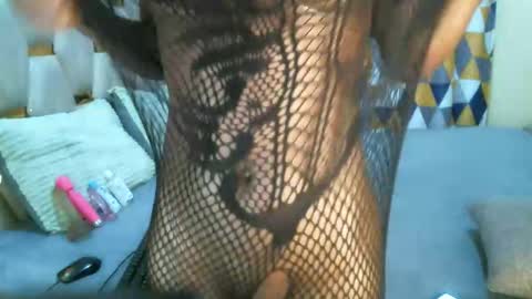 remmyqueen online show from May 2026 10:29:02 PM