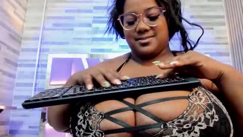 Snapshot of renatafoxter chatting on February 2026 11:50:01 AM nataly online show from February 2026 11:50:01 AM