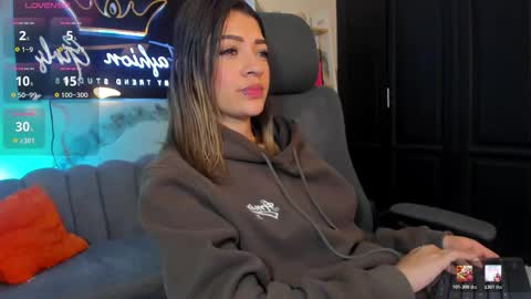 Renata online show from February 2026 01:07:02 PM