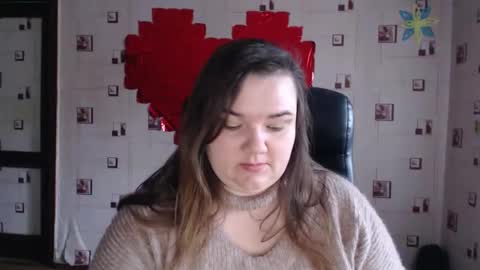 renataoia online show from March 2025 02:10:02 PM