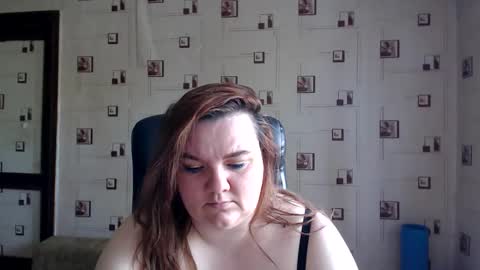 Snapshot of renataoia chatting on May 2026 11:18:02 AM renataoia online show from May 2026 11:18:02 AM