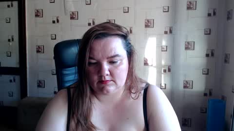 renataoia online show from June 2026 04:11:02 PM