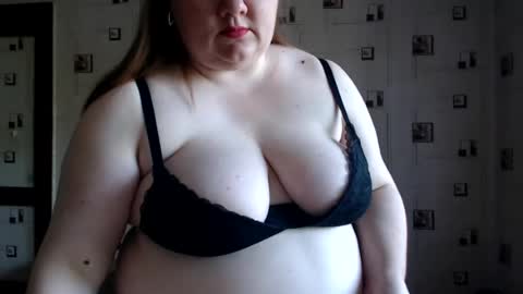 renataoia online show from July 2026 10:08:01 AM