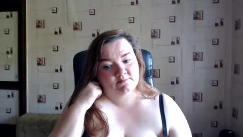 renataoia online show from July 2026 02:55:01 PM